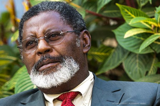 /images/noticias/Joao Lourenco consternado com falecimento de Rui Mingas.jpg